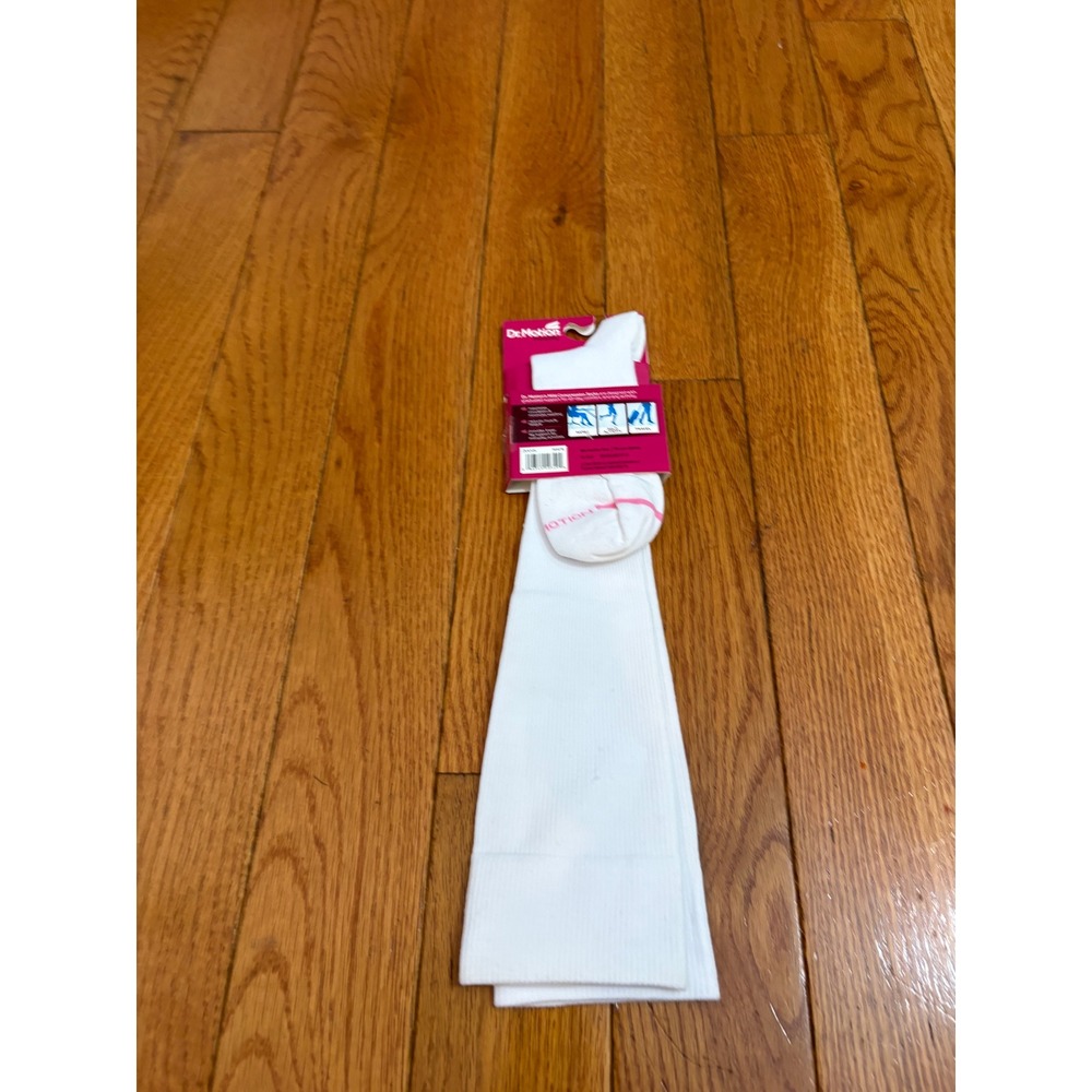 Dr. Motion Womens White Mild Compression‎ Knee High Socks Size 9-11 ZLK10S NWT